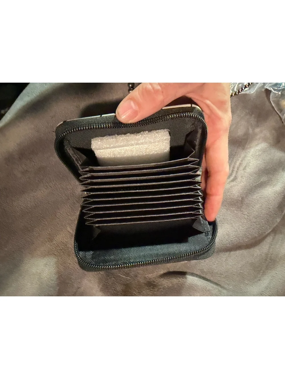 Geometric Pattern White and Black Accordion Card Holder with